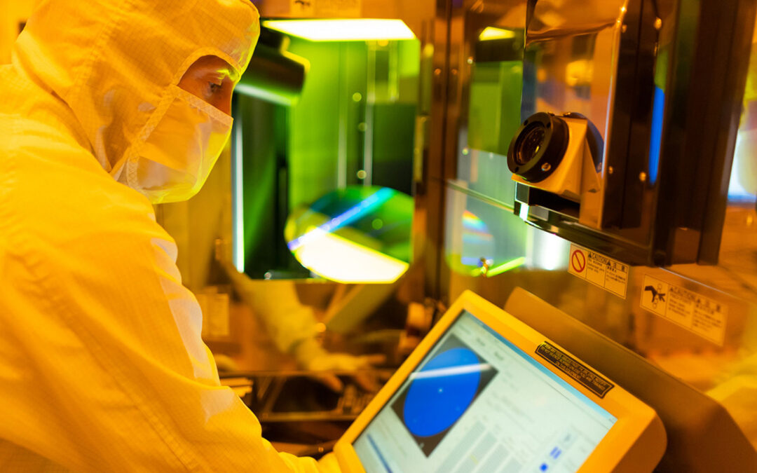 Micron samples ground-breaking EUV-based memory — new DRAM process slashes power consumption by 20% and boosts performance by 15%